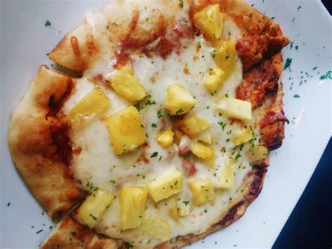 Is Independence of the Seas a Good Ship? And Why Do Pineapples Belong on Pizza?